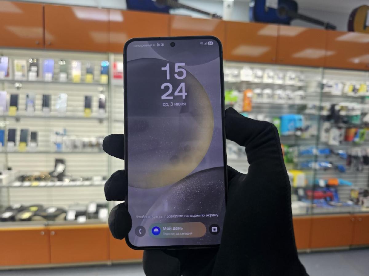 Смартфон Samsung Galaxy S24 8/256