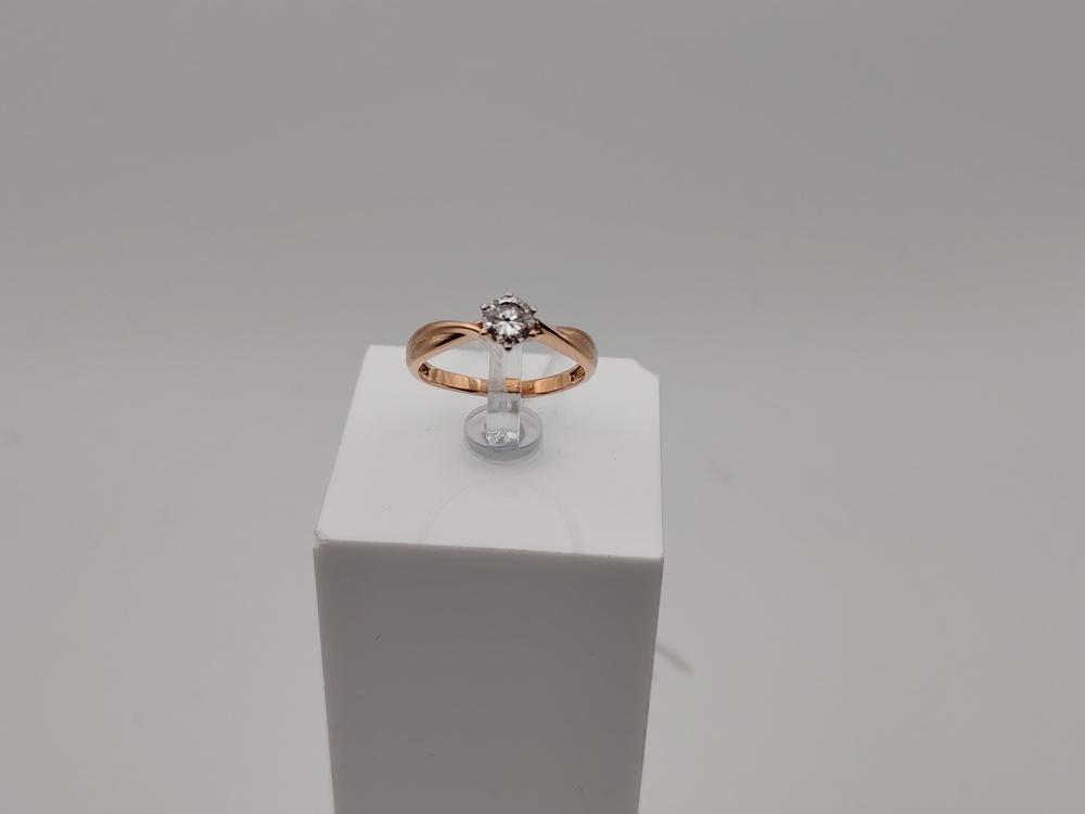 КОЛКМ585 КОЛЬЦО С КАМНЕМ (Au 585)