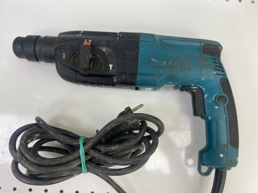 Перфоратор Makita HR 2450
