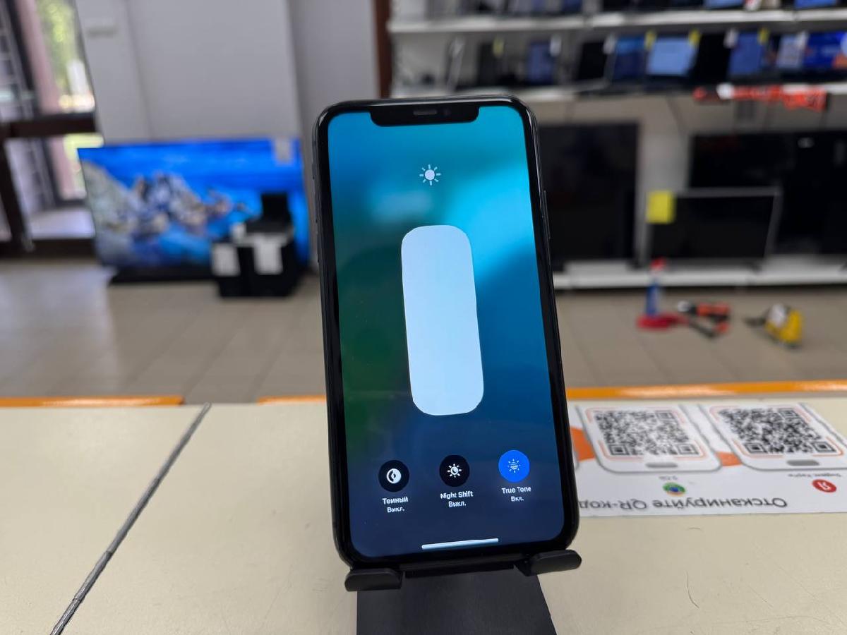 Смартфон Apple iPhone 11 64Gb