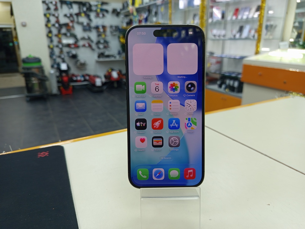Смартфон Apple Iphone 15 Pro 128Gb
