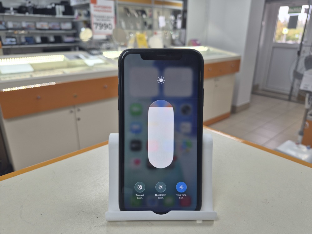 Смартфон Apple iPhone 11 128Gb