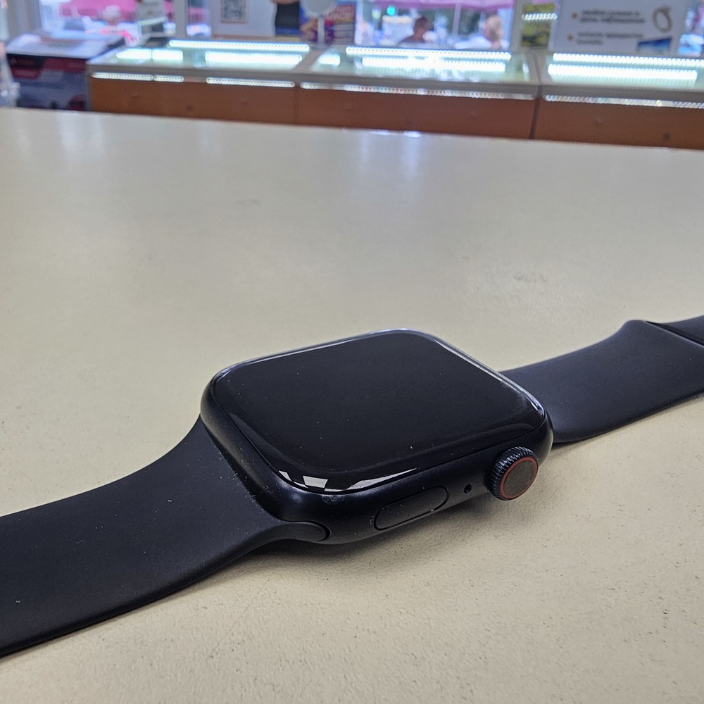 Смарт-часы Apple Watch Series 8 45mm