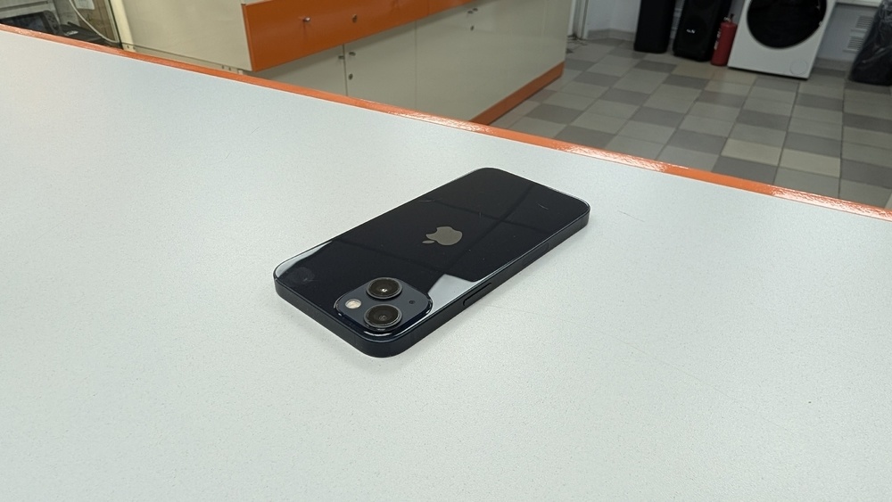 Смартфон Apple iPhone 13 128Gb