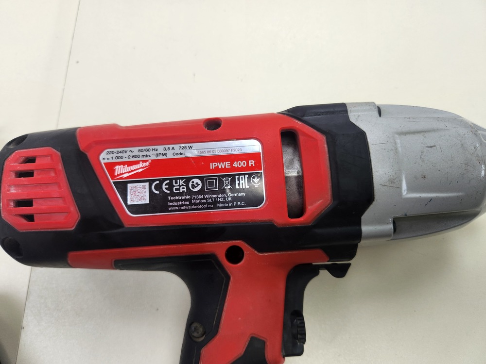 Гайковерт Milwaukee IPWE400R