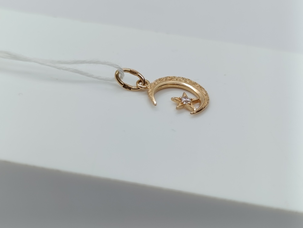 ПОДВЕСКА ПОЛУМЕСЯЦ С КАМНЕМ (Au 585)