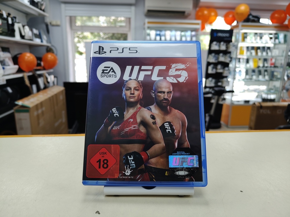 Игра Playstation 5 UFC5