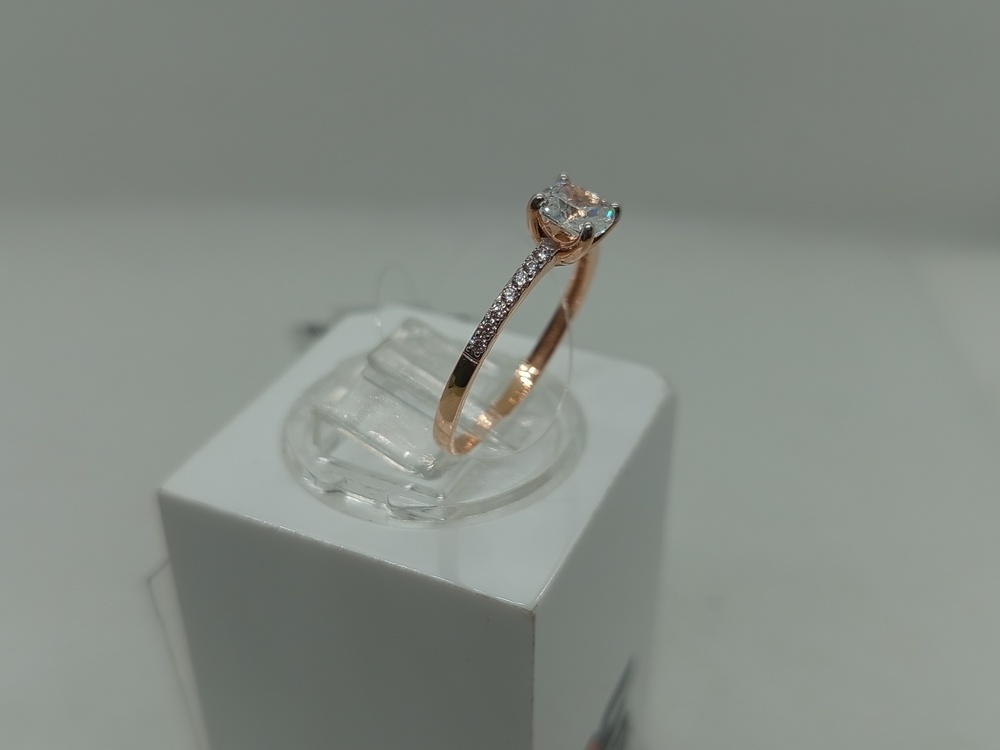 КОЛЬЦО С КАМНЯМИ (Au 585)