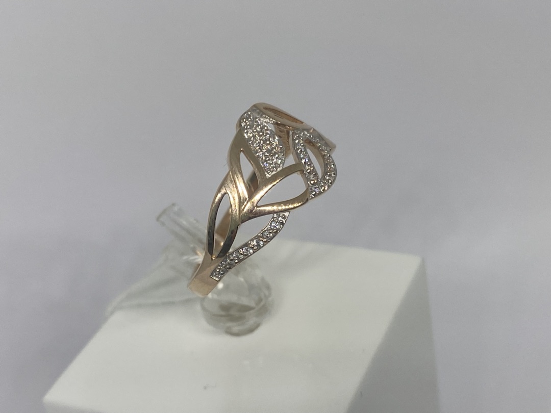 КОЛЬЦО С КАМНЯМИ (Au 585)