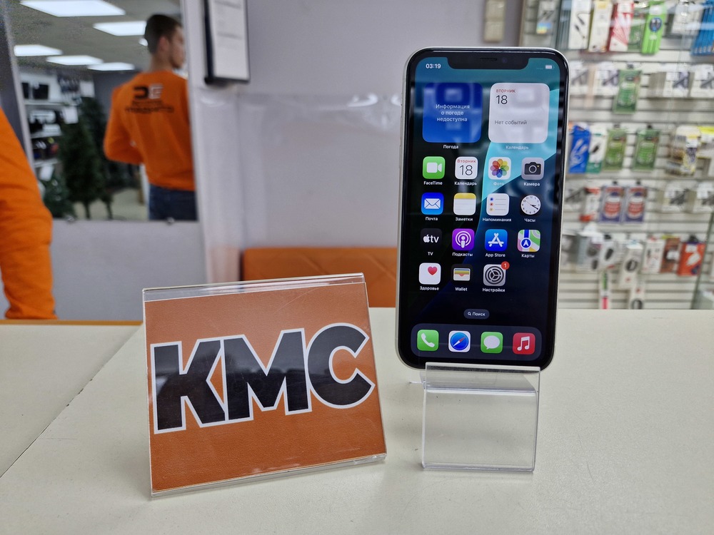 Смартфон Apple iPhone 11 64Gb