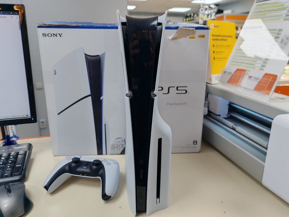 Игровая приставка PlayStation 5 Slim 1TB (С дисководом)