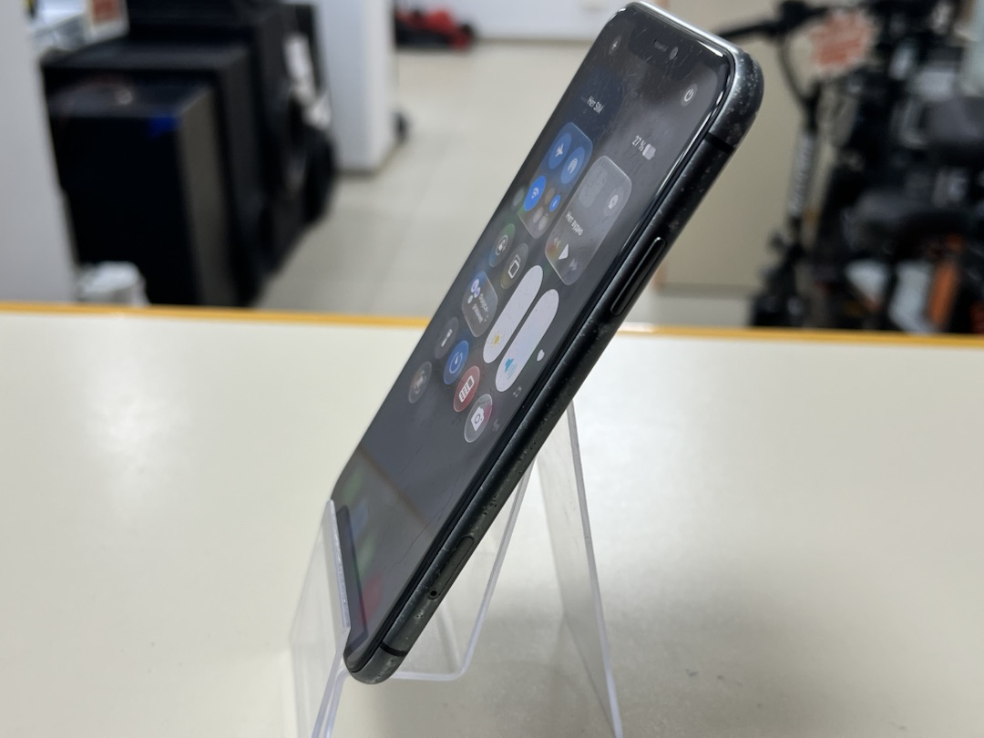 Смартфон Apple iPhone 11 64Gb