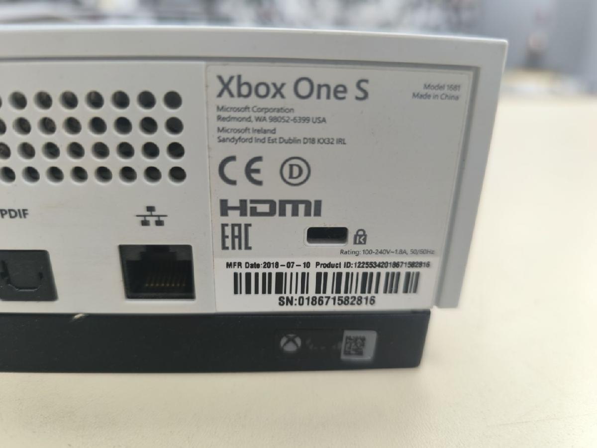 Игровая приставка Xbox One S 1TB