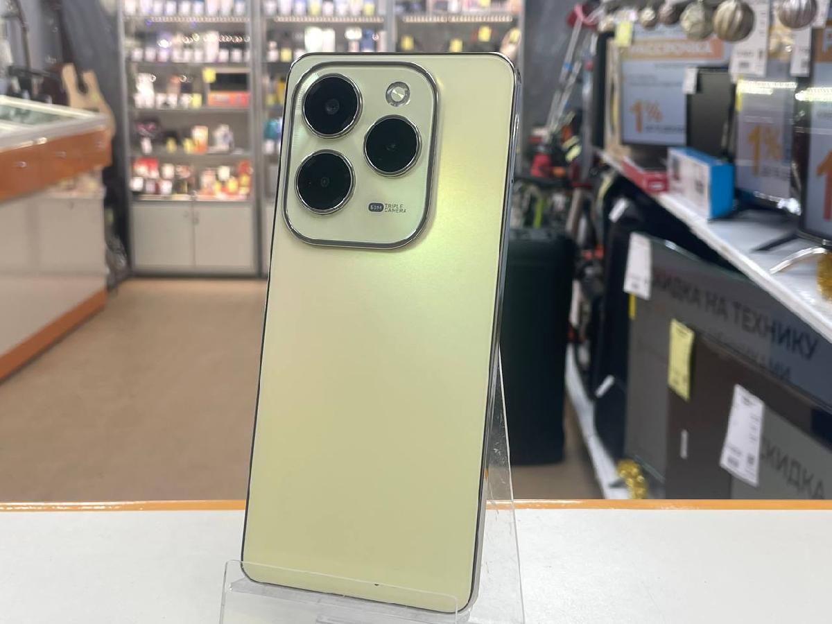 Смартфон Infinix HOT 40 8/128