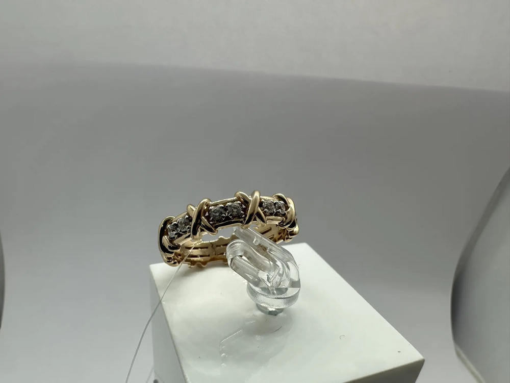 КОЛЬЦО С КАМНЯМИ (Au 585)