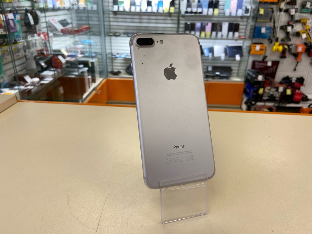 Смартфон Apple iPhone 7 Plus 32Gb