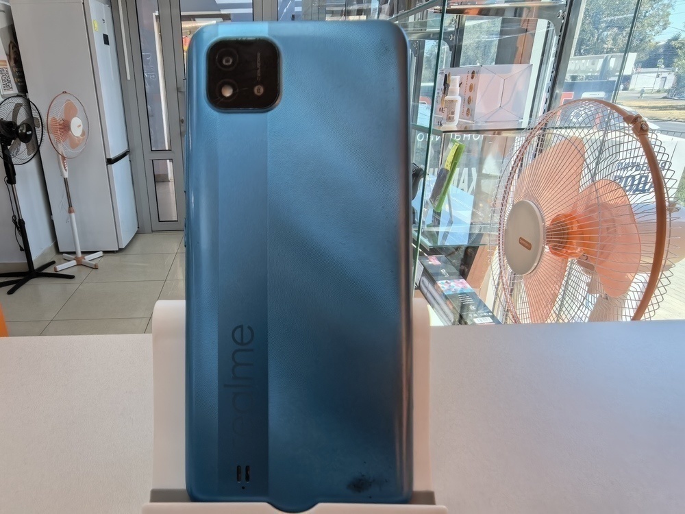 Смартфон Realme C20