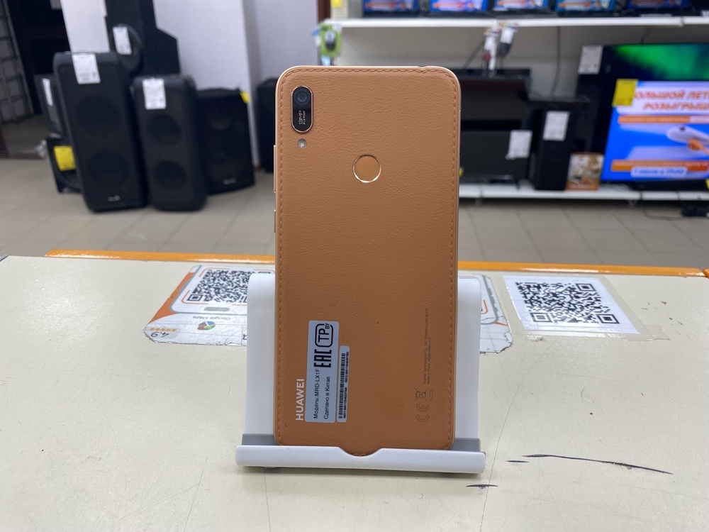 Смартфон Huawei Y6 (2019) 2/32