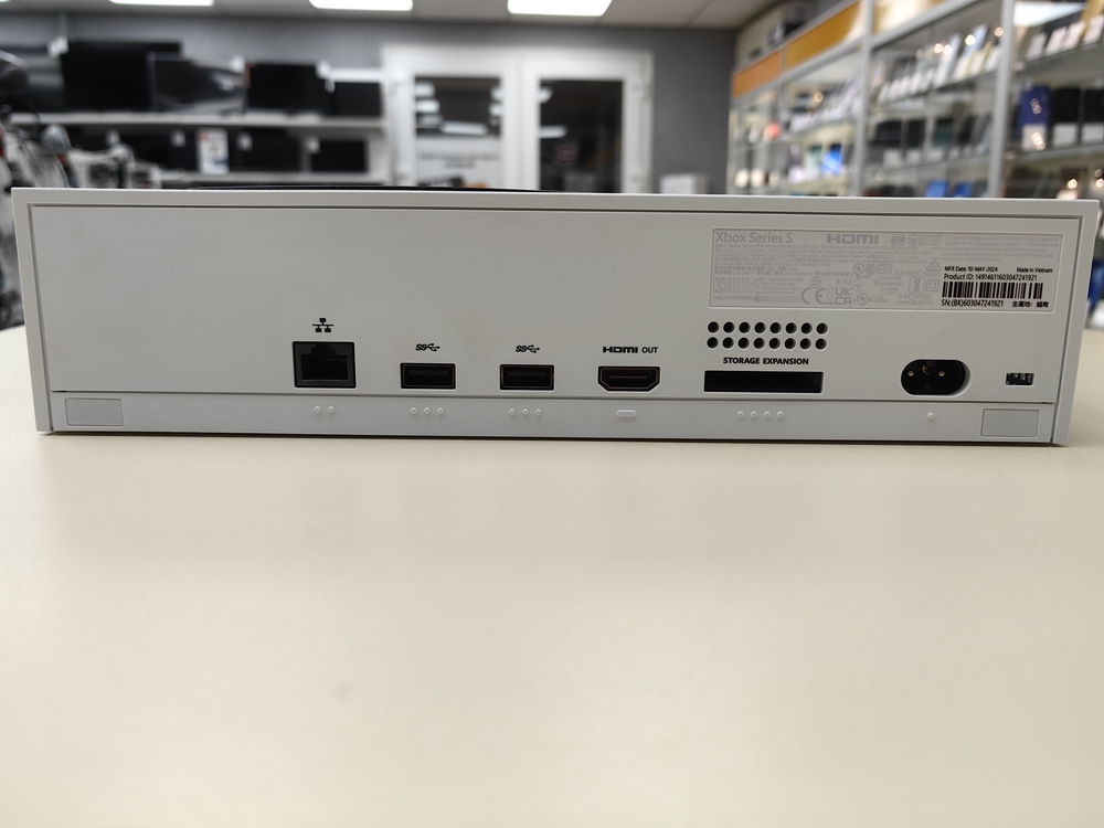 Игровая приставка Xbox Series S 512Gb SSD Игровая приставка Xbox Series S 512Gb SSD