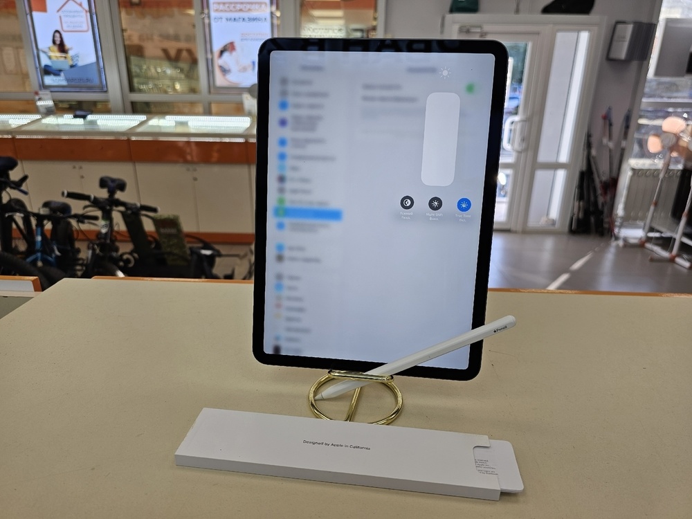 Планшет Apple iPad Pro 128 ГБ(11 дюймов, 3-го поколения, M1), 2021 A2377 (Wi-Fi)