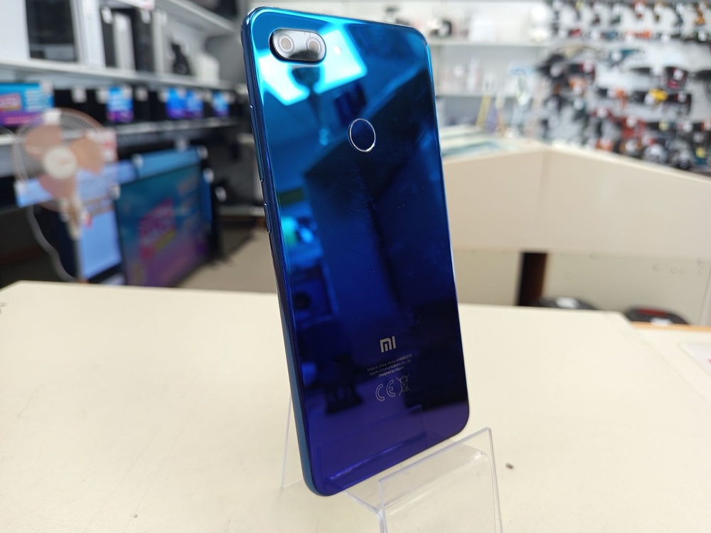 Смартфон Xiaomi MI 8 Lite 4/64