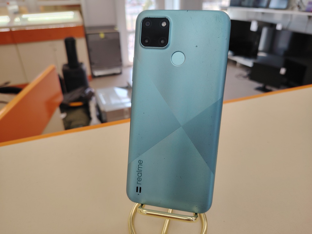 Смартфон Realme C21Y 4/64