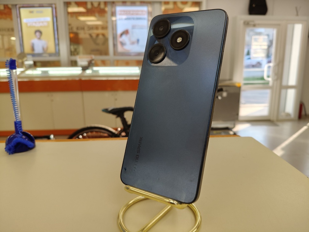 Смартфон Tecno Spark 10 8/128