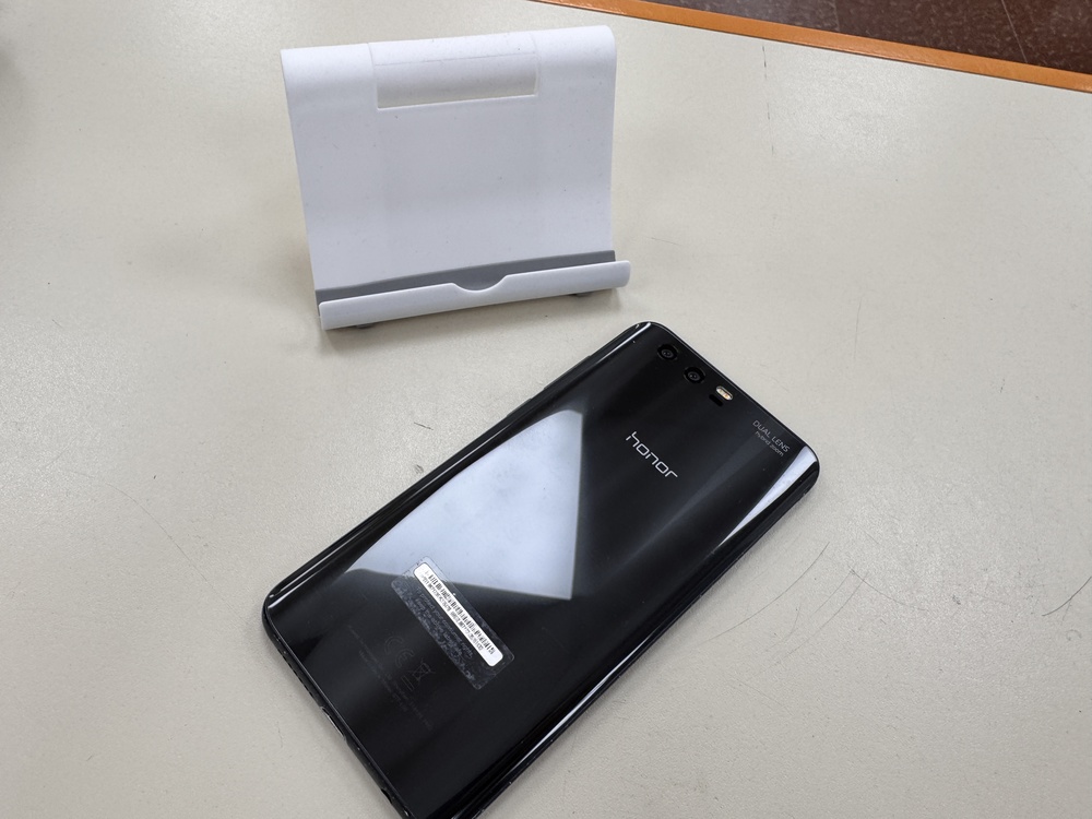 Смартфон Honor 9 4/64