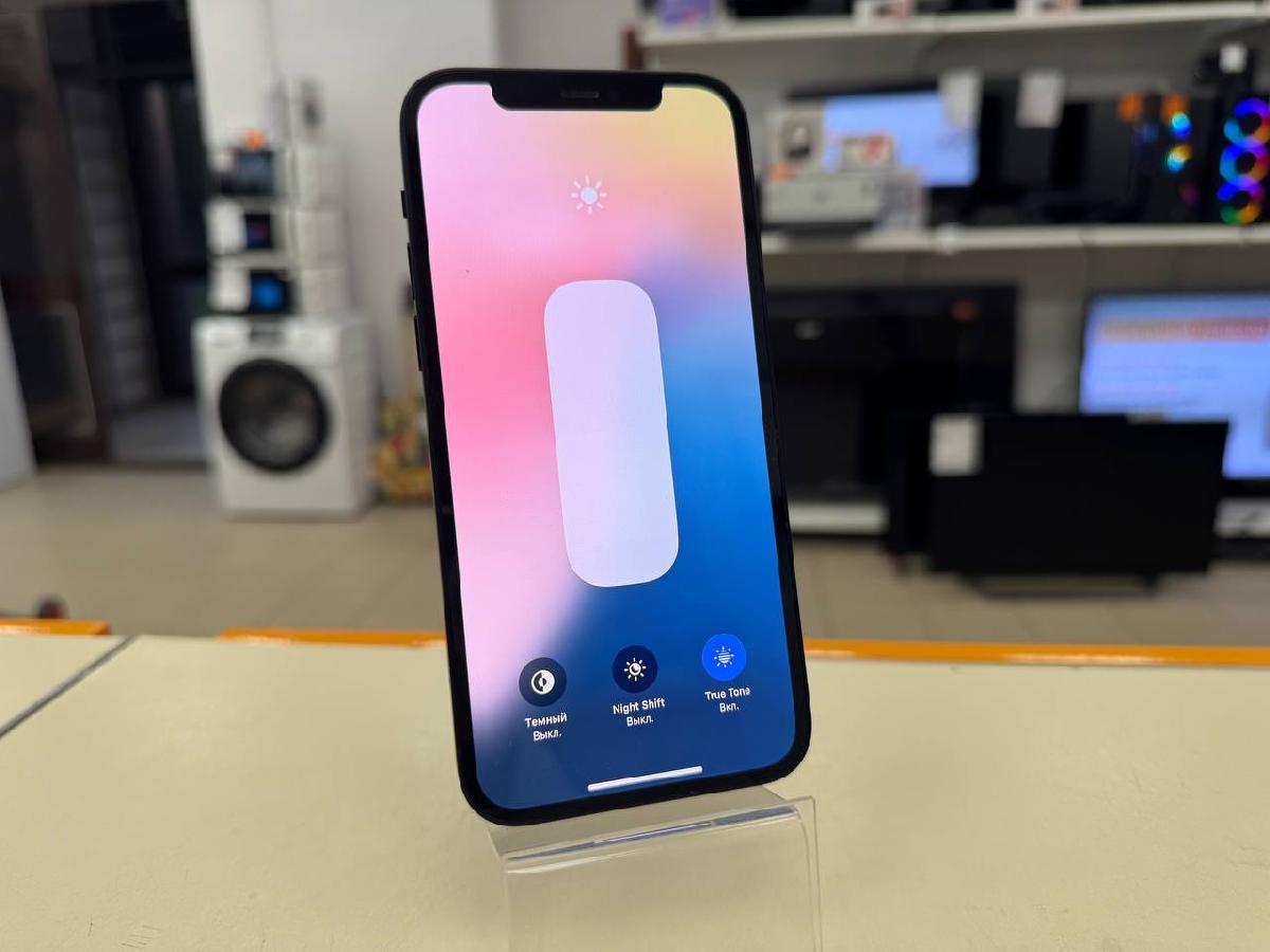 Смартфон Apple iPhone 12 128Gb