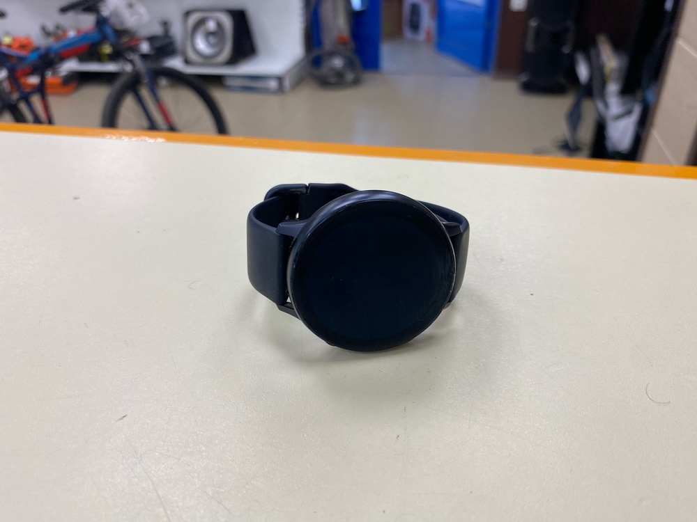 Смарт-часы Samsung Galaxy Watch Active