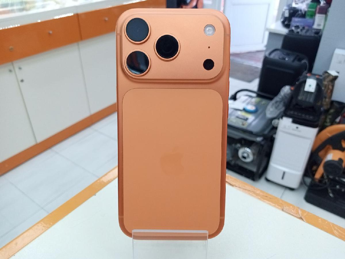 Смартфон Apple Iphone 17 Pro 256Gb