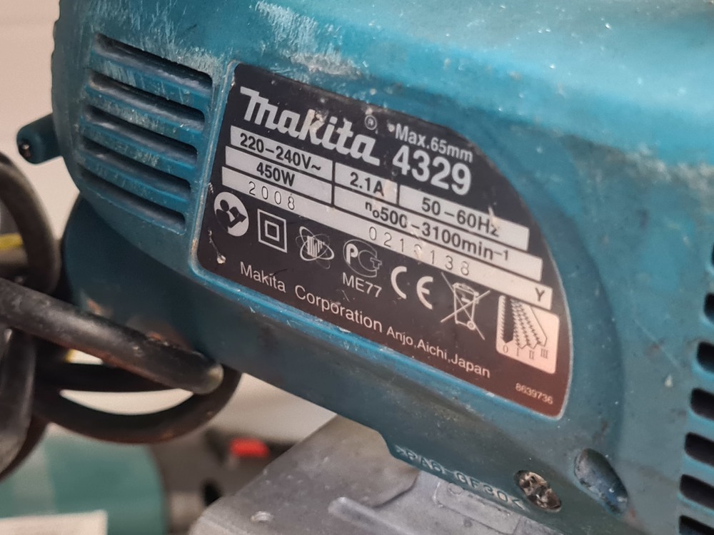 Лобзик Makita 4329