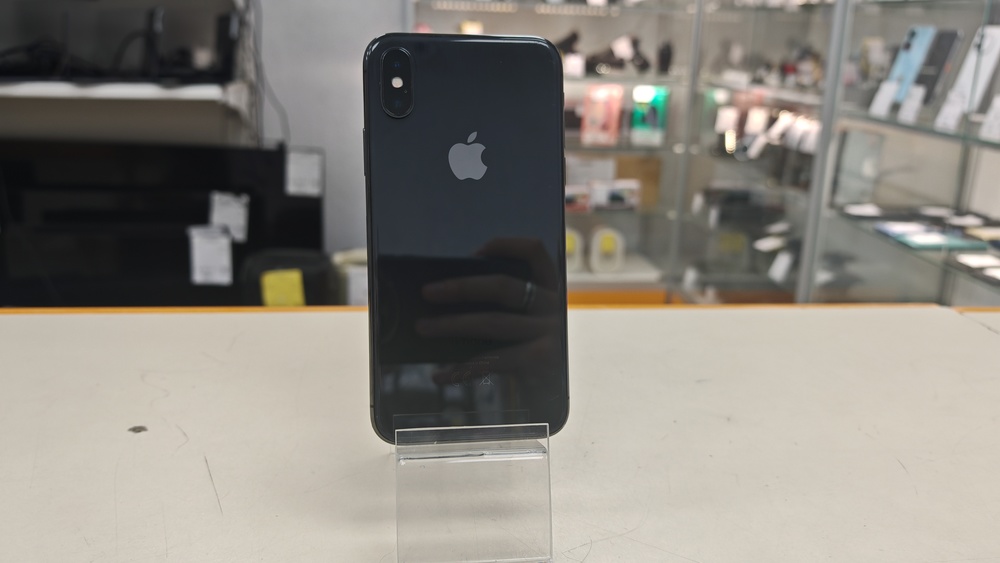 Смартфон Apple iPhone X 64Gb