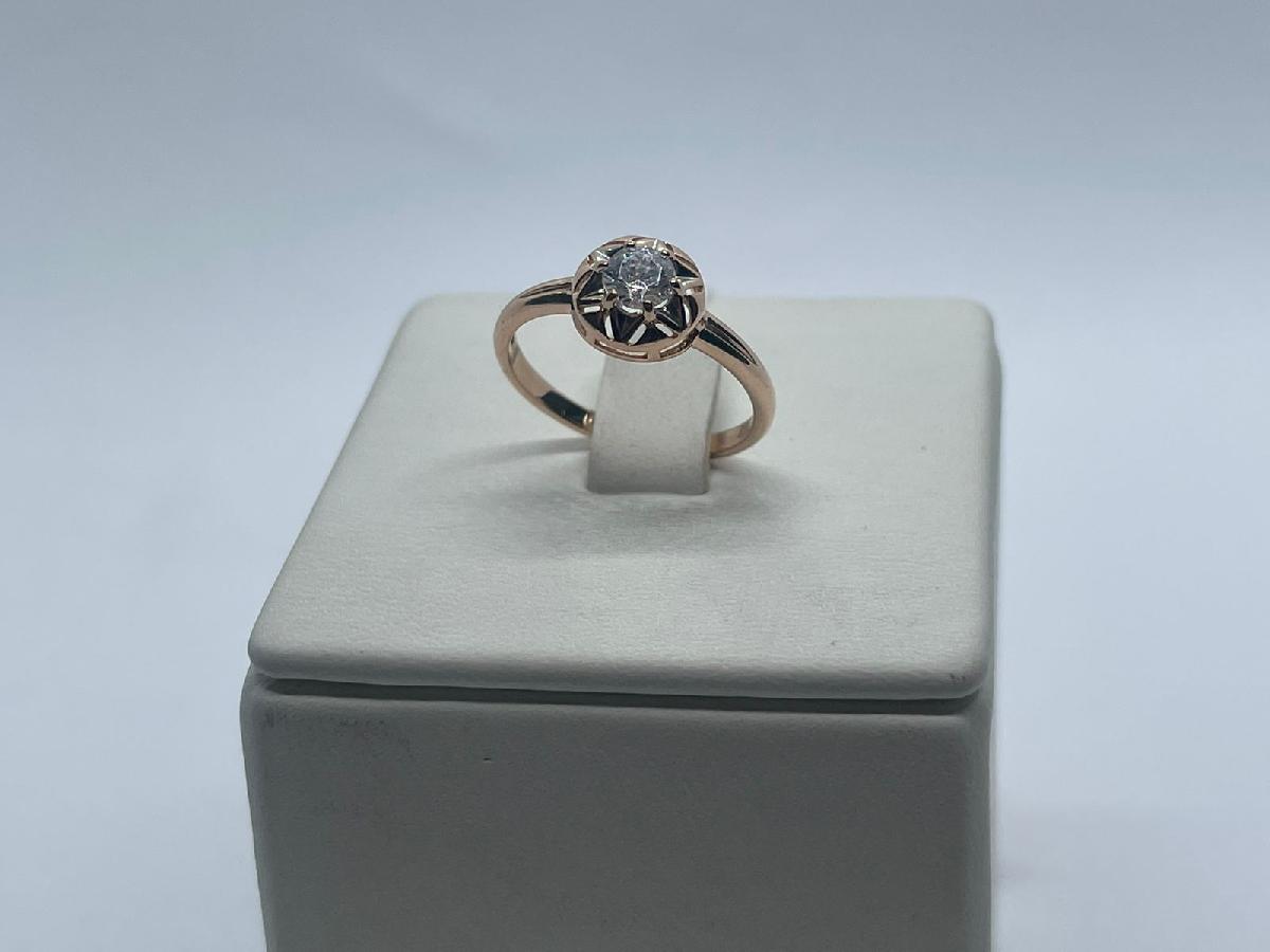 КОЛКМ585 КОЛЬЦО С КАМНЕМ (Au 585)