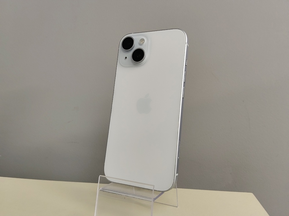 Смартфон Apple Iphone 15 128Gb