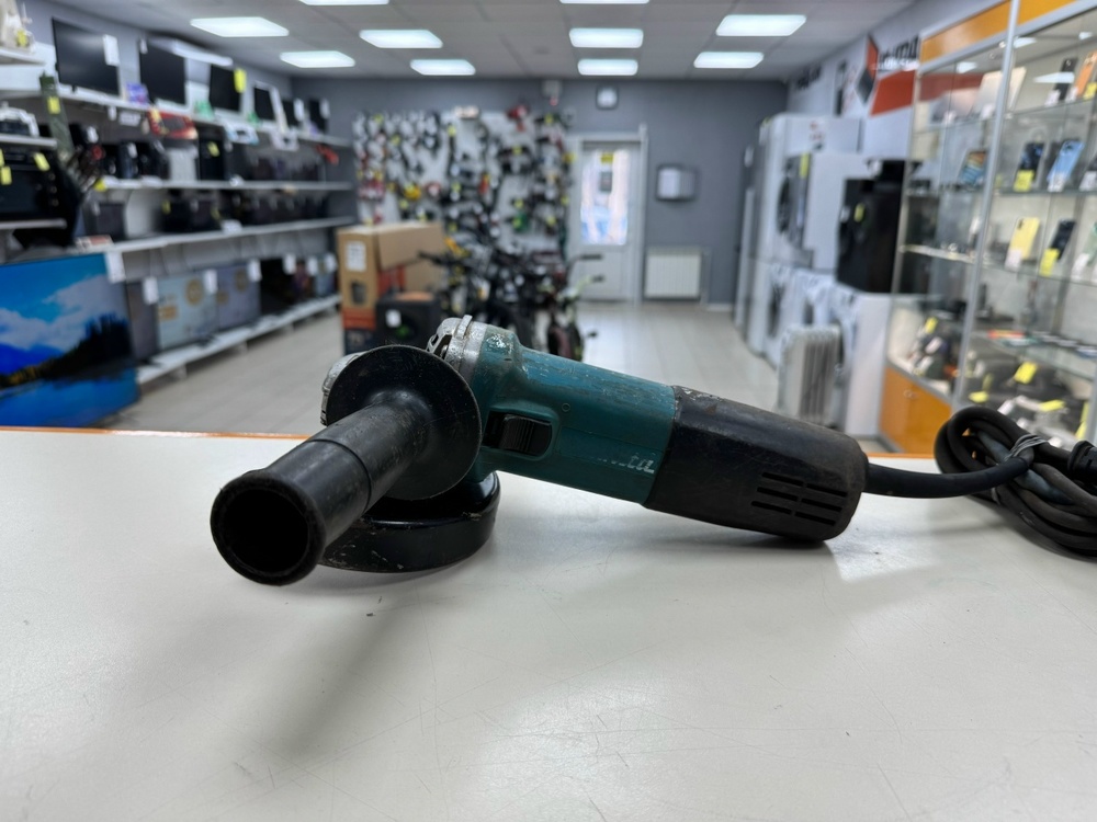 Угловая шлифмашина Makita 955HN