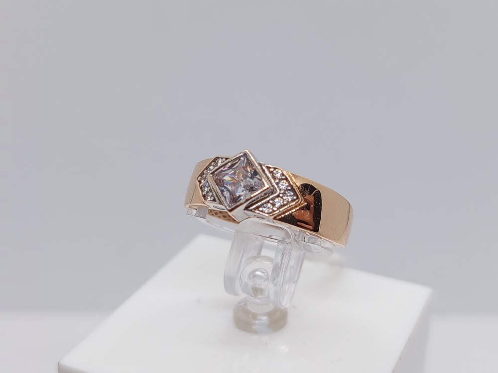 КОЛКМИ585 КОЛЬЦО С КАМНЯМИ (Au 585)