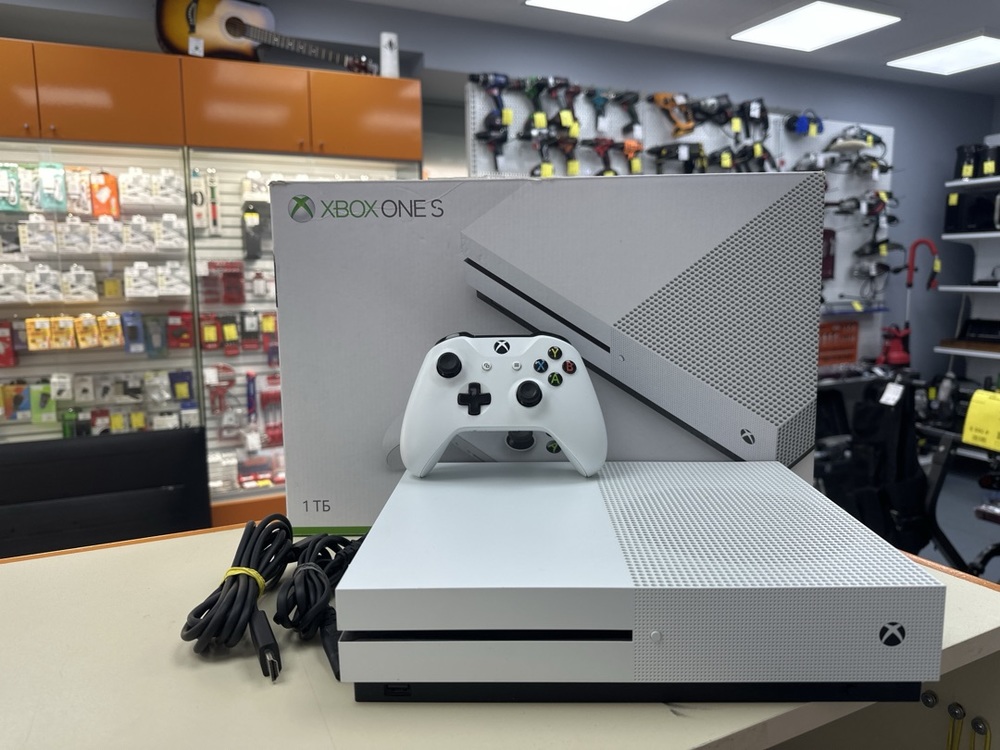 Игровая приставка Xbox One S 1TB