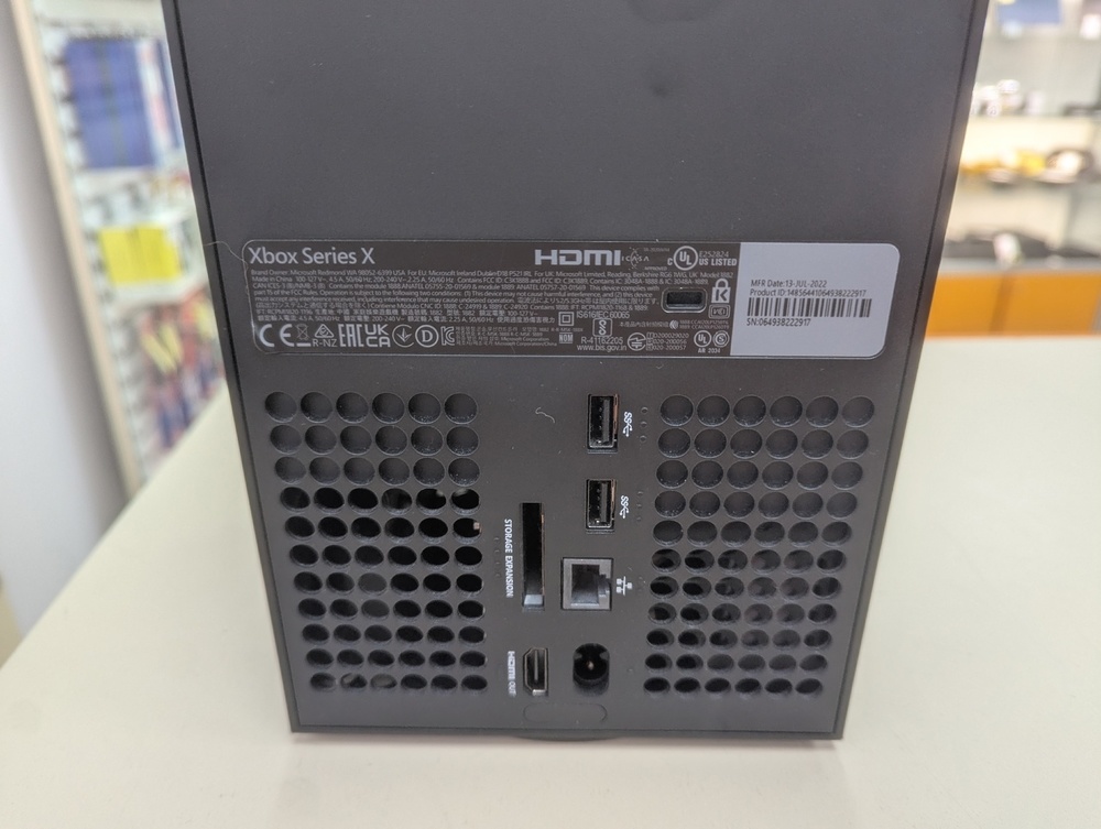 Игровая приставка Xbox Series X 1Tb