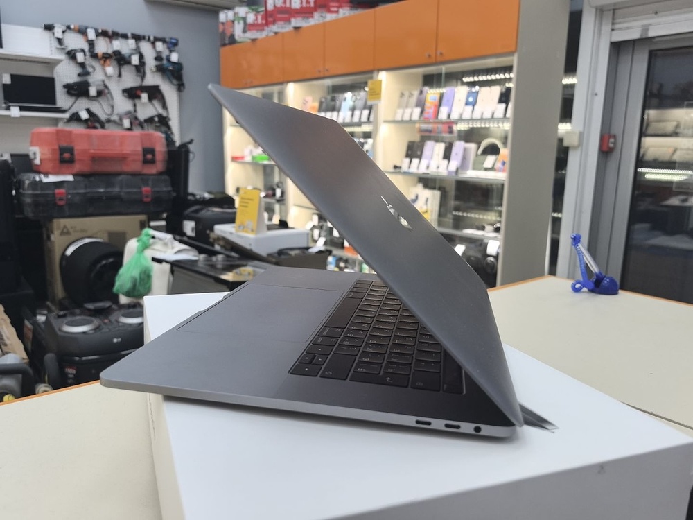 Ноутбук Apple MacBook Pro 15 дюймов A1707 (2017)