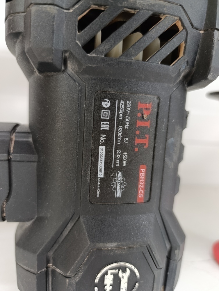 Перфоратор P.I.T. PHB32-C5