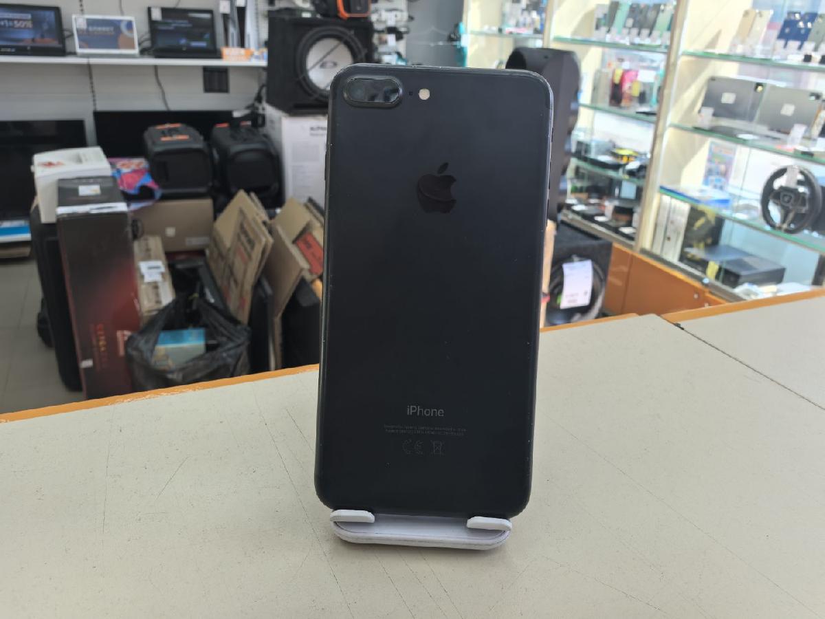 Смартфон Apple iPhone 7 Plus 32Gb