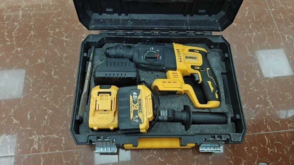 Перфоратор Dewalt D25003