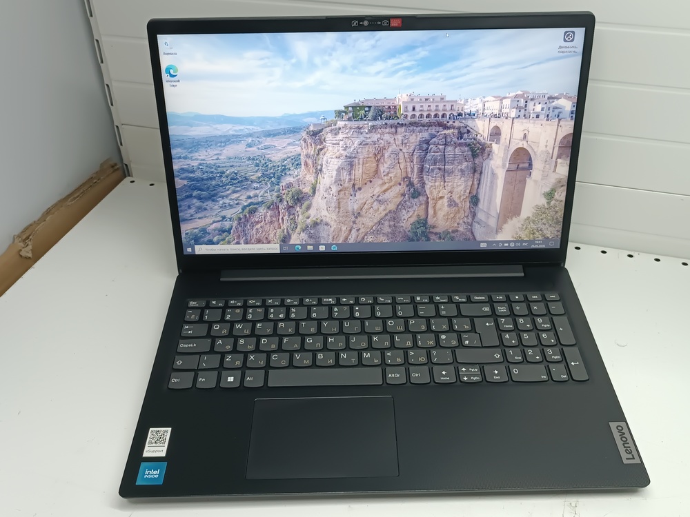 Ноутбук Lenovo; Celeron N4500, Intel UHD Graphics, 4 Гб, 240 Гб, Нет