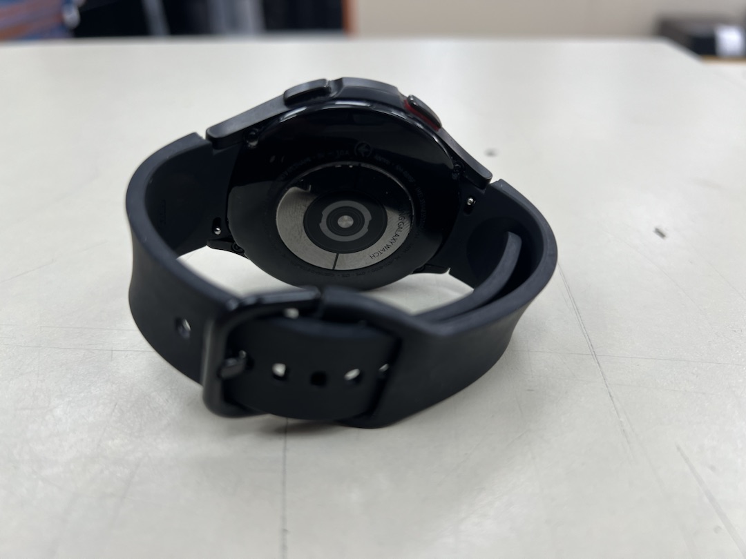 Смарт-часы Samsung Galaxy Watch 4