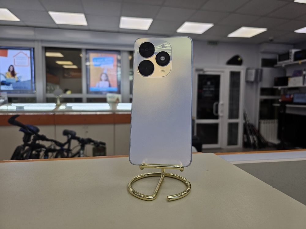 Смартфон Tecno Spark Go 2024 4/64