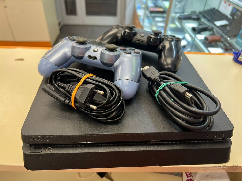 Игровая приставка PlayStation 4 Slim 500GB