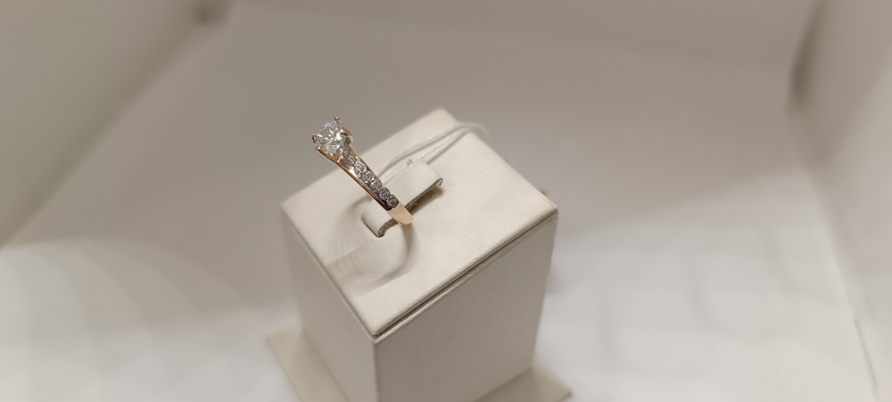 КОЛКМИ585 КОЛЬЦО С КАМНЯМИ (Au 585)