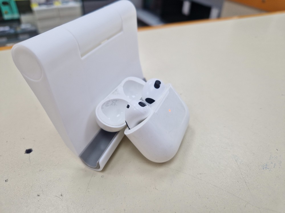 Наушники беспроводные Apple Airpods 3