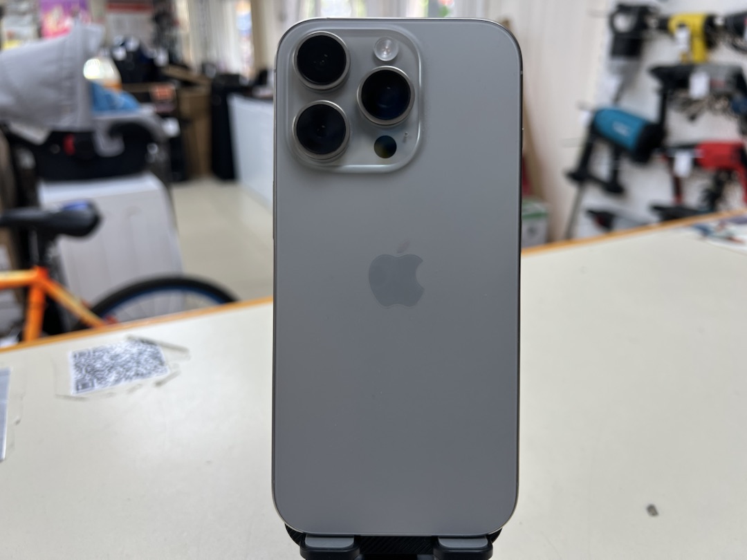 Смартфон Apple Iphone 16 Pro 128Gb